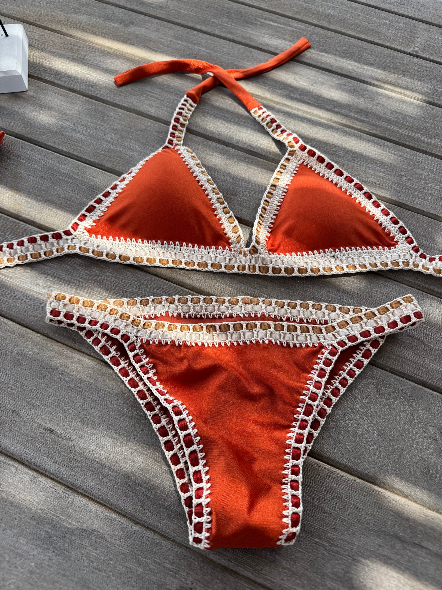 Bikini Raisa Ladrillo